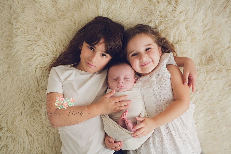 newborn baby portraits siblings Parkland