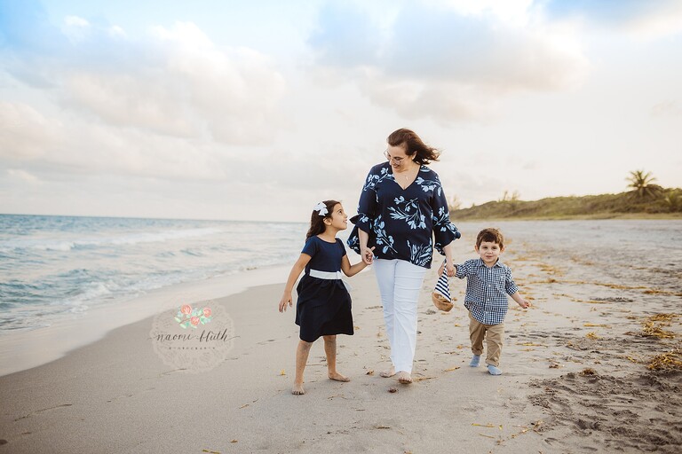 boca raton beach family photo shoot