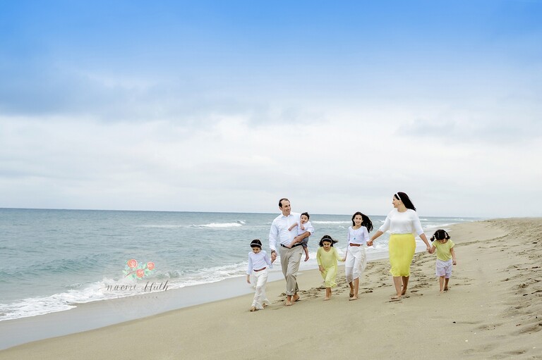 Boca Raton beach family photo shoot