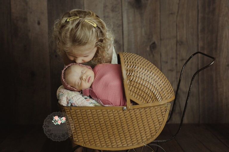 newborn photographer near me