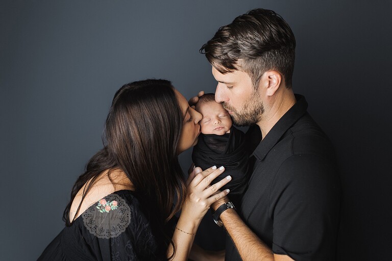 How to Get Your Partner Ready for Your Newborn Photo Session
