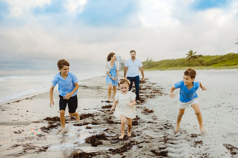 family photoshoot with kids in boca