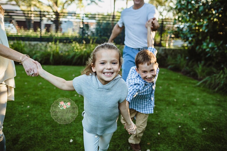 5 Tips for Getting Kids to Smile Naturally During a Photoshoot 