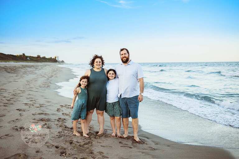 Lighthouse Point beach family photographer